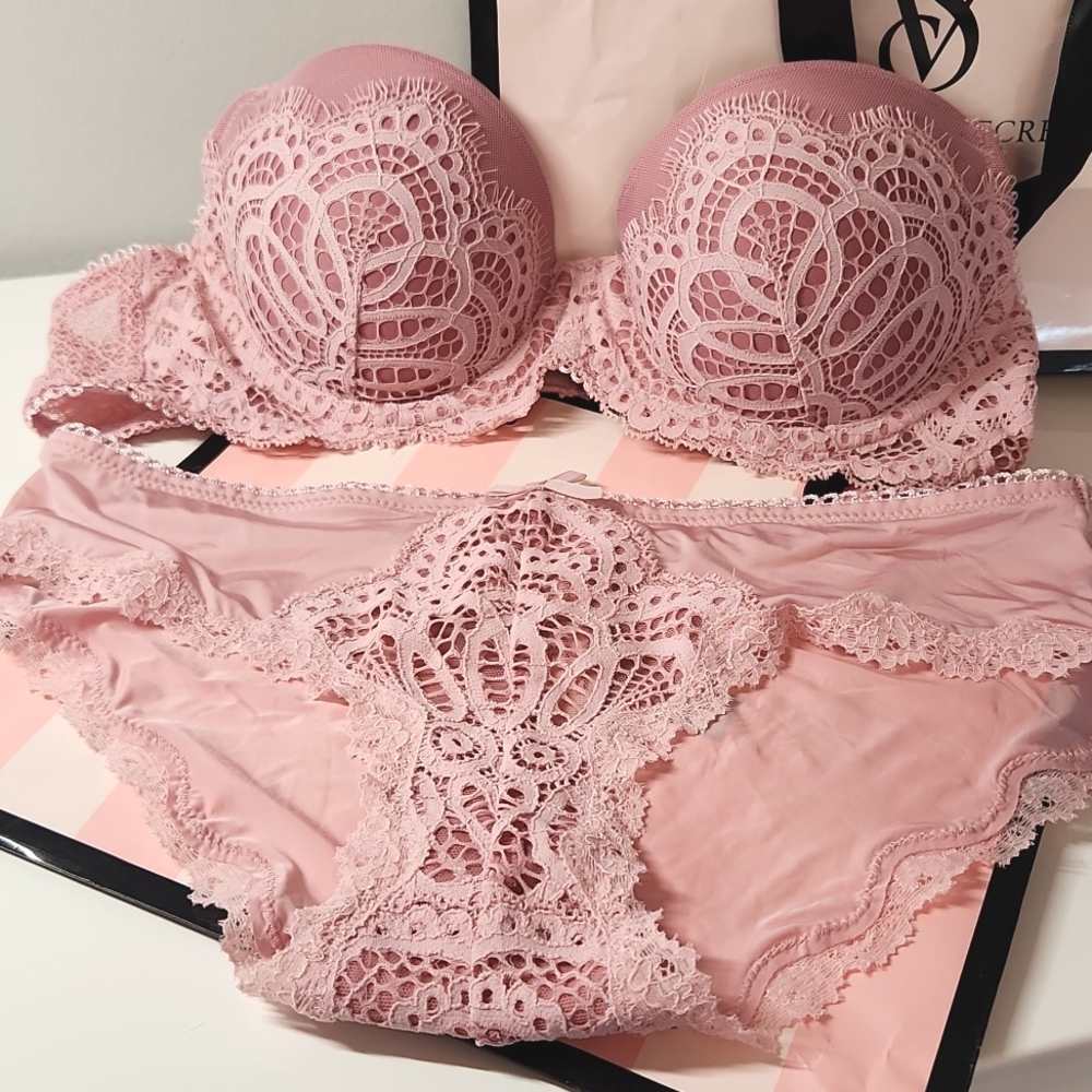 Victoria's Secret Dream Angels Lace Demi Bra 34B & Matching Hipkini Panties sz S